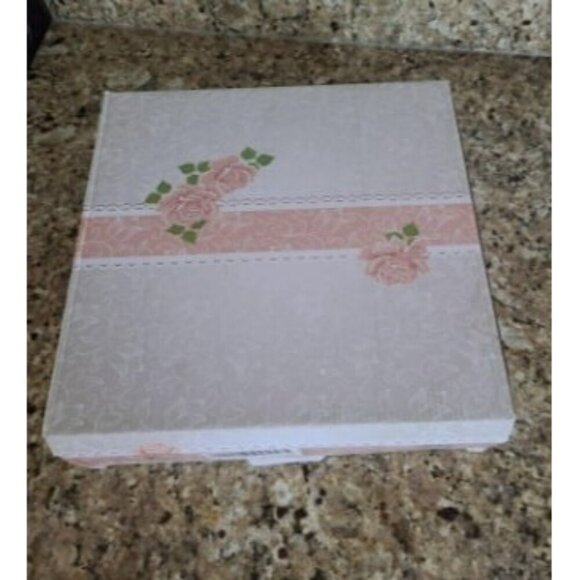 New 3-tier Porcelain Cupcake Stand Serving Tray - White Embossed Elegant Dessert - Picture 3 of 3